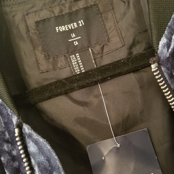 Jacket - Picture 5 of 5